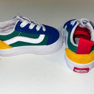 Toddler old skool elastic lace vans yacht club shoe.